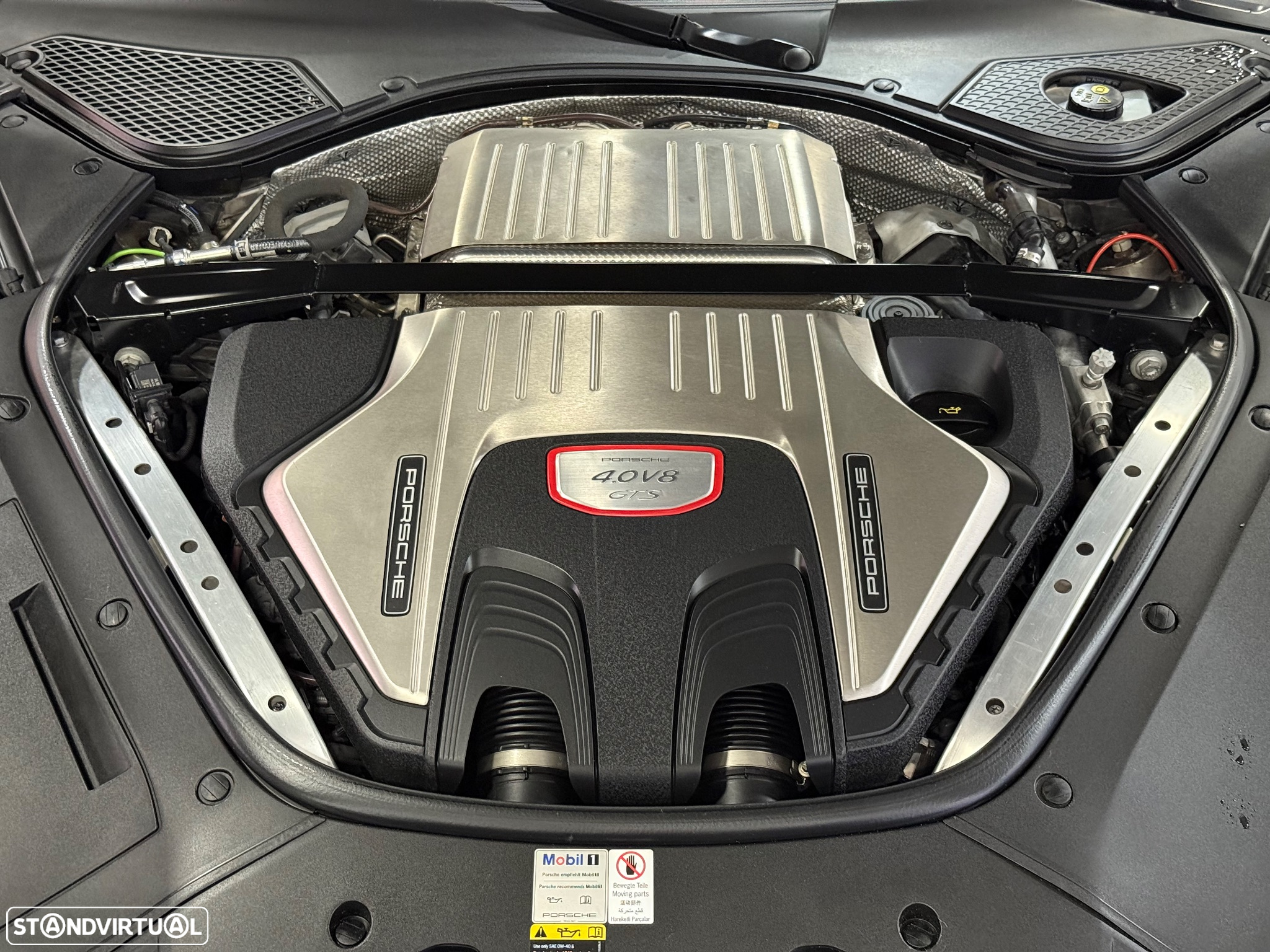 Porsche Panamera Sport Turismo GTS - 28