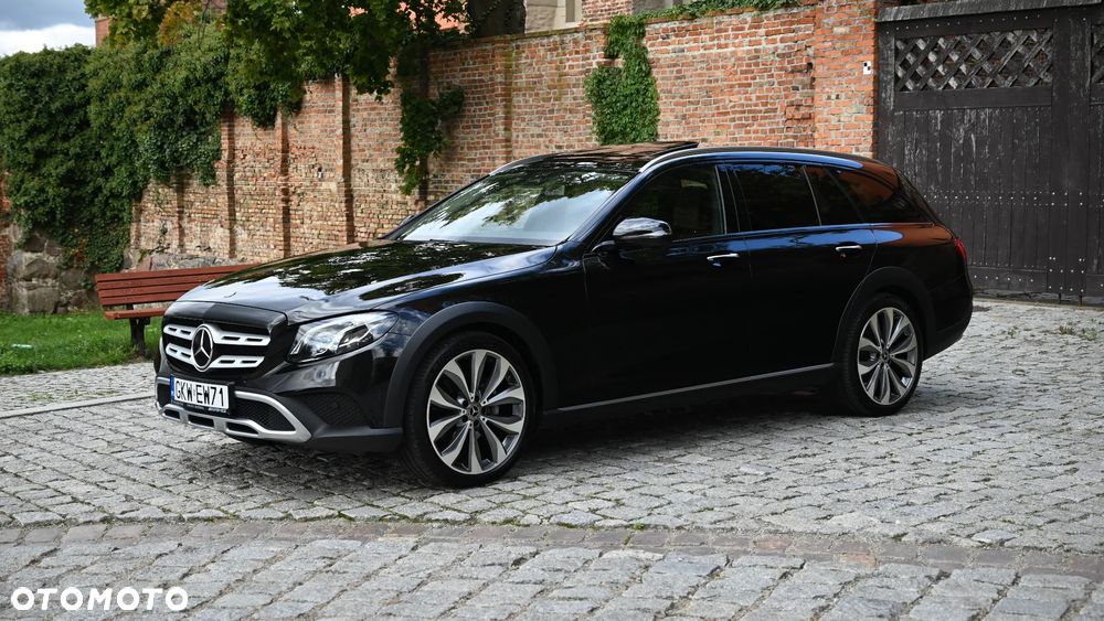 Mercedes-Benz Klasa E 220 d 4-Matic All-Terrain - 1