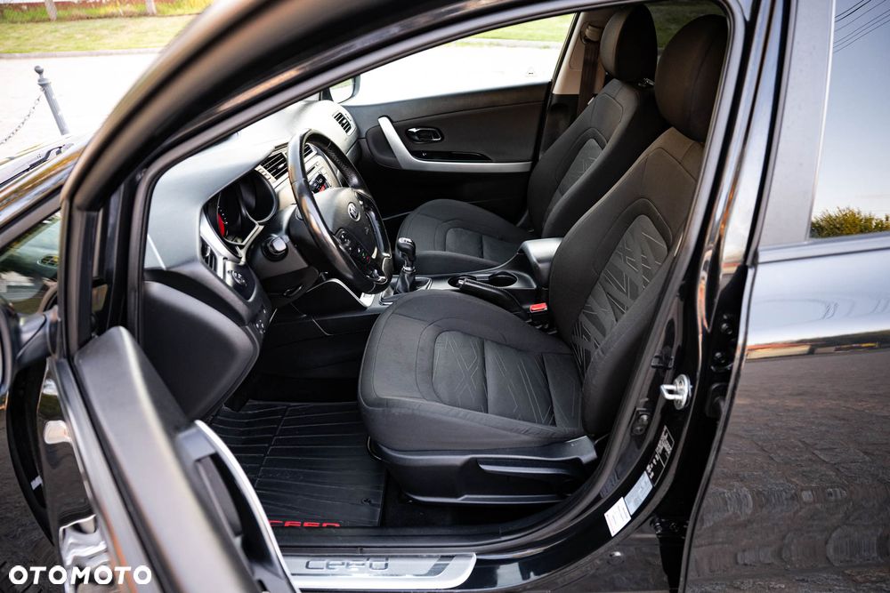Kia Ceed 1.4 Attract - 11