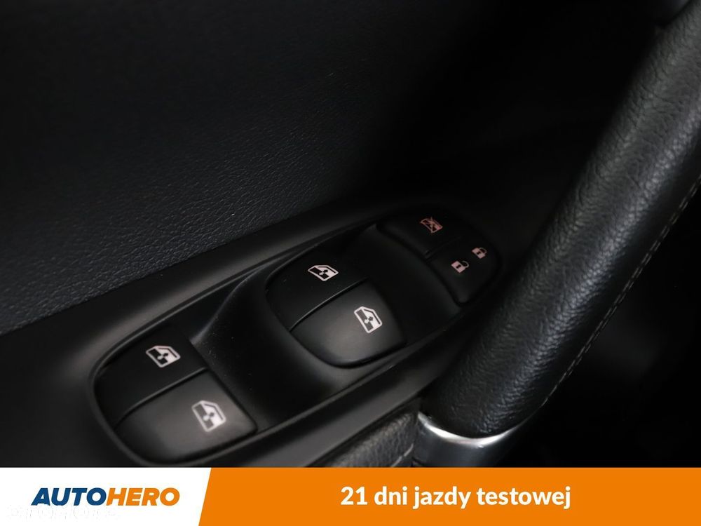 Nissan Qashqai - 31