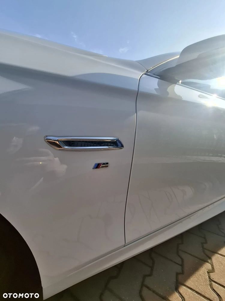 BMW Seria 5 525d xDrive Luxury Line - 28