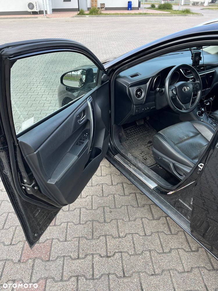 Toyota Auris ver-hybrid-135-prestige - 20