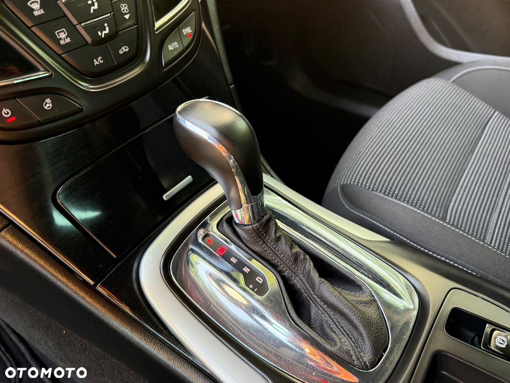 Opel Insignia 2.0 CDTI Edition - 21