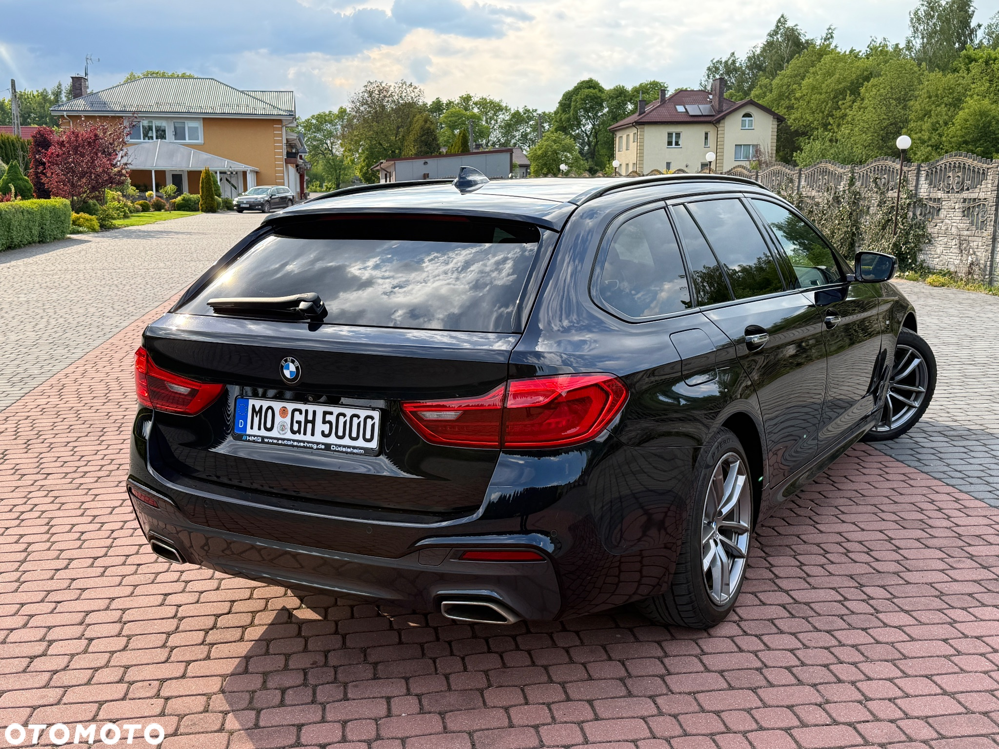 BMW Seria 5 520d Touring M Sport Edition - 4