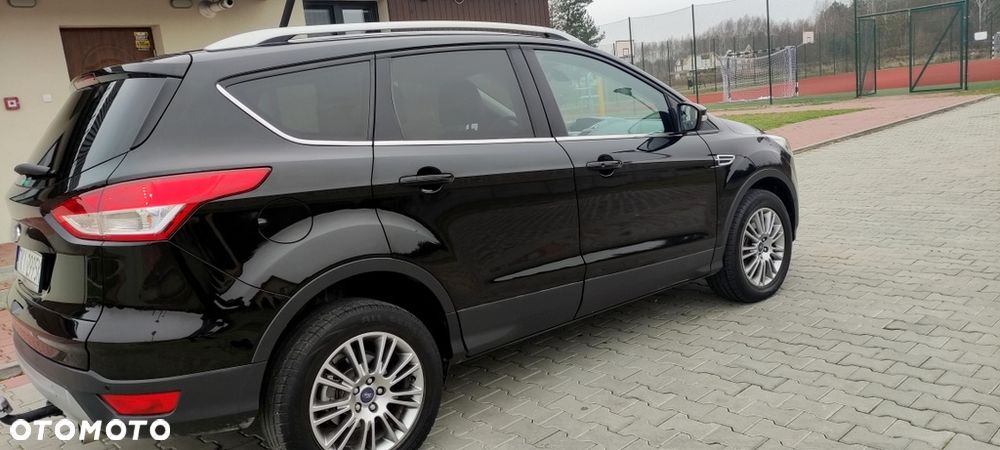 Ford Kuga 2.0 TDCi 2x4 Titanium - 17