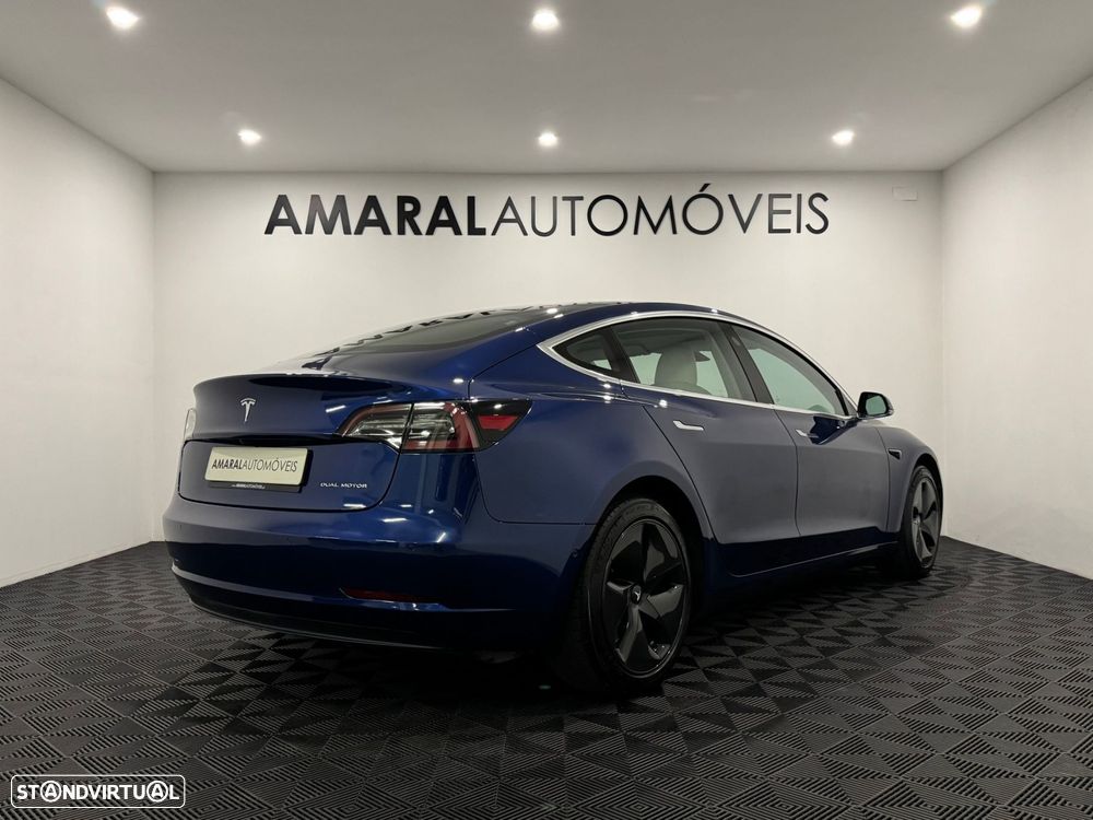 Tesla Model 3 Long-Range Dual Motor AWD - 4