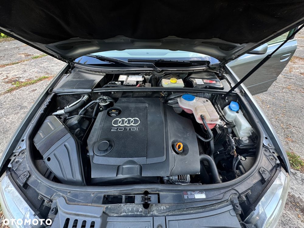 Audi A4 Avant 2.0 TDI - 16