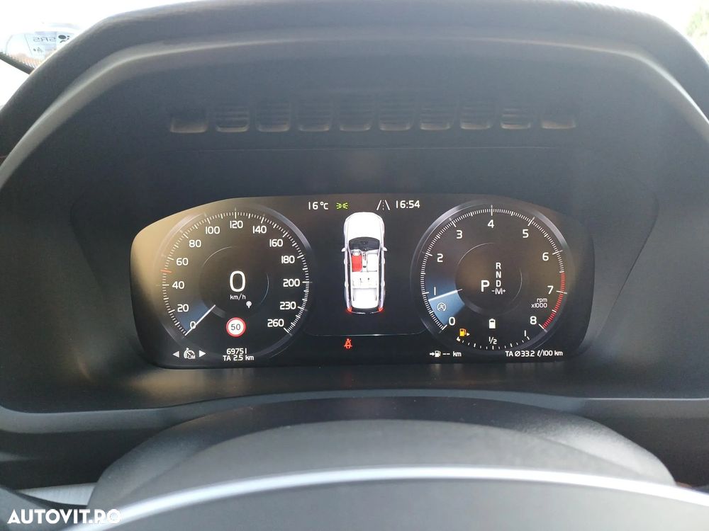 Volvo XC 90 B5 B AWD Geartronic Momentum - 13