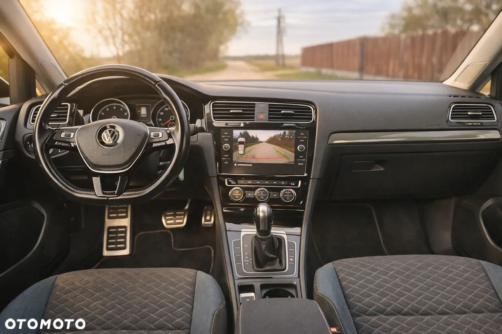 Volkswagen Golf 1.5 TSI BMT Evo IQ Drive DSG - 8