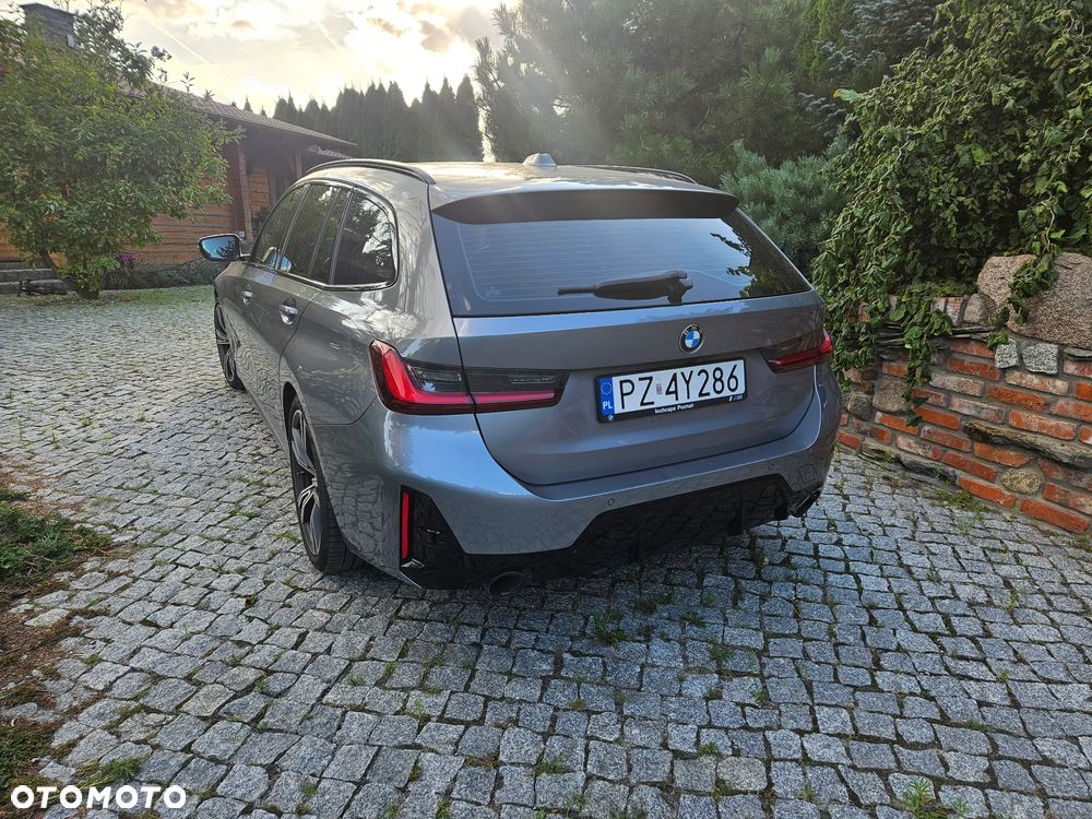 BMW Seria 3 330i Touring - 4
