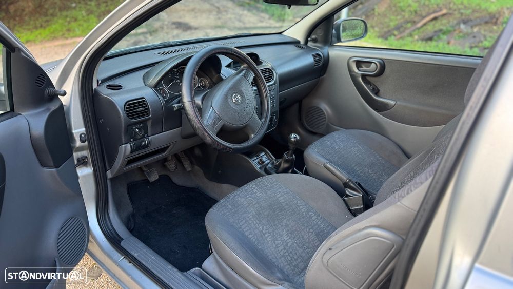 Opel Corsa 1.2 16V Confort - 12