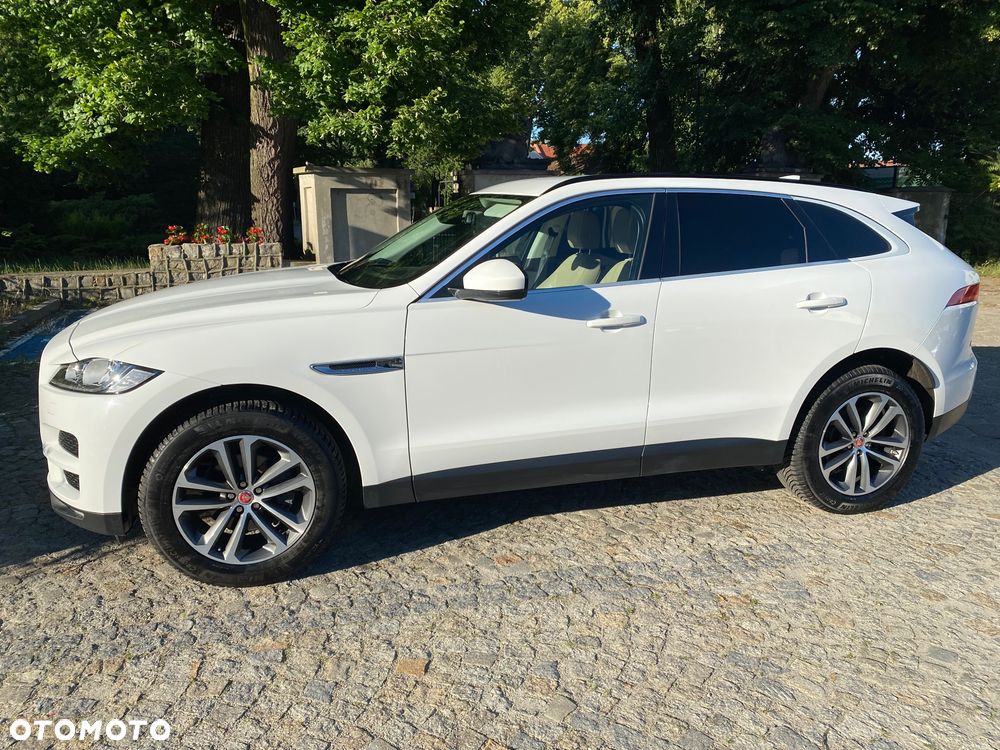 Jaguar F-Pace 2.0 i4D AWD Prestige - 1