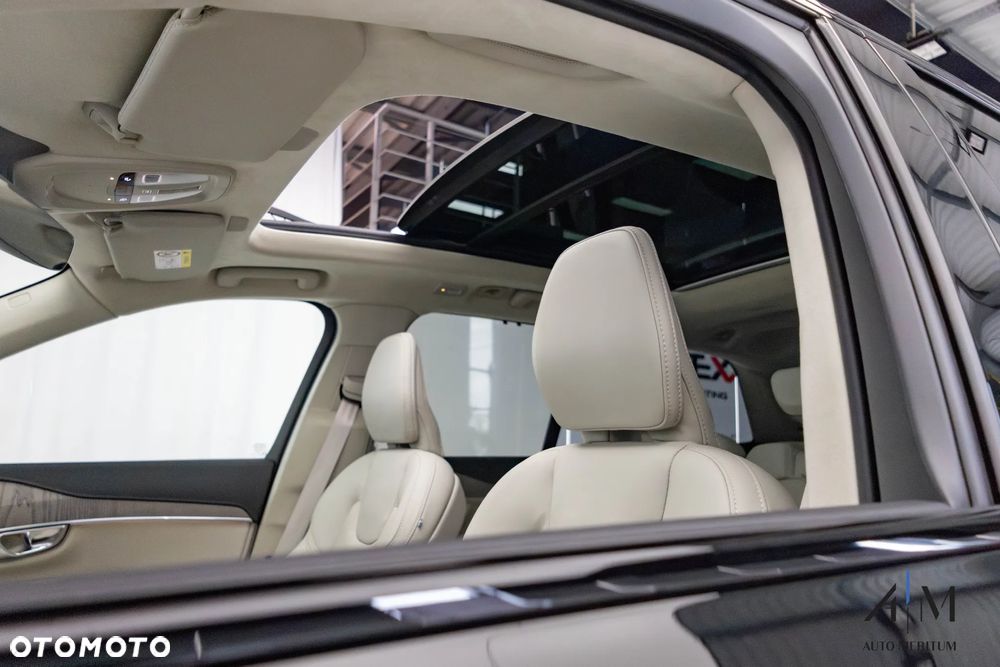 Volvo XC 90 T8 AWD Recharge Ultimate Dark - 25
