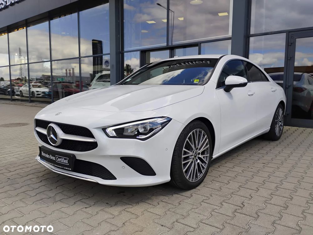 Mercedes-Benz CLA 180 Progressive 7G-DCT - 9