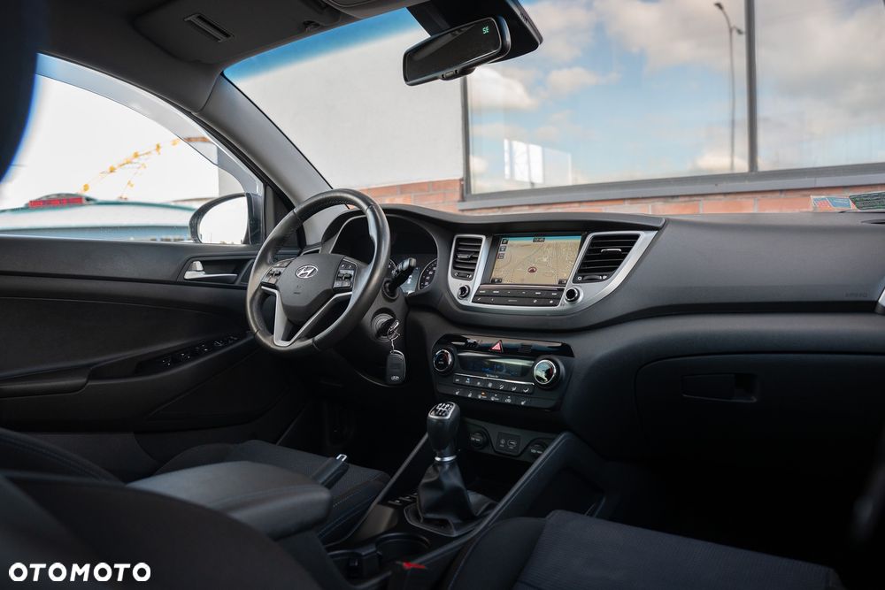 Hyundai Tucson 1.6 GDI BlueDrive Comfort 2WD - 28