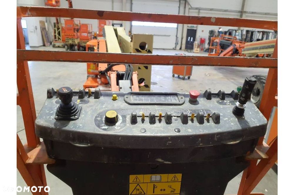 JLG E450AJ - 8