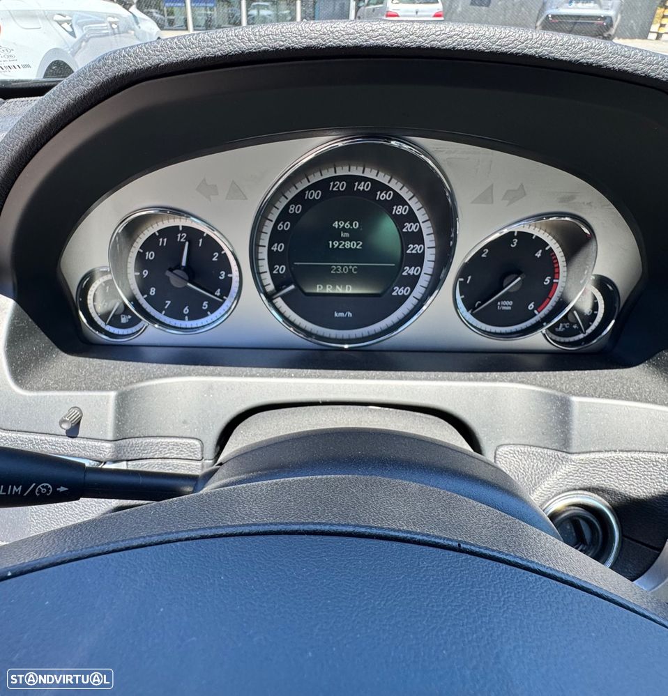 Mercedes-Benz E 250 CDi Avantgarde BlueEfficiency Auto - 11