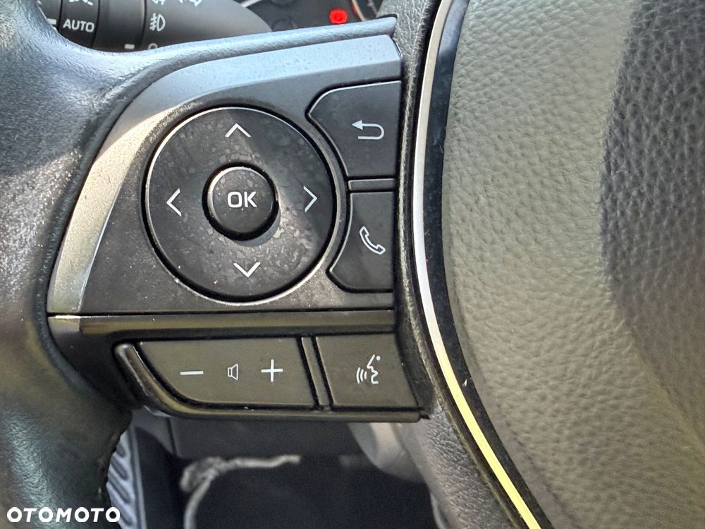 Toyota Corolla 1.8 Hybrid Comfort - 29