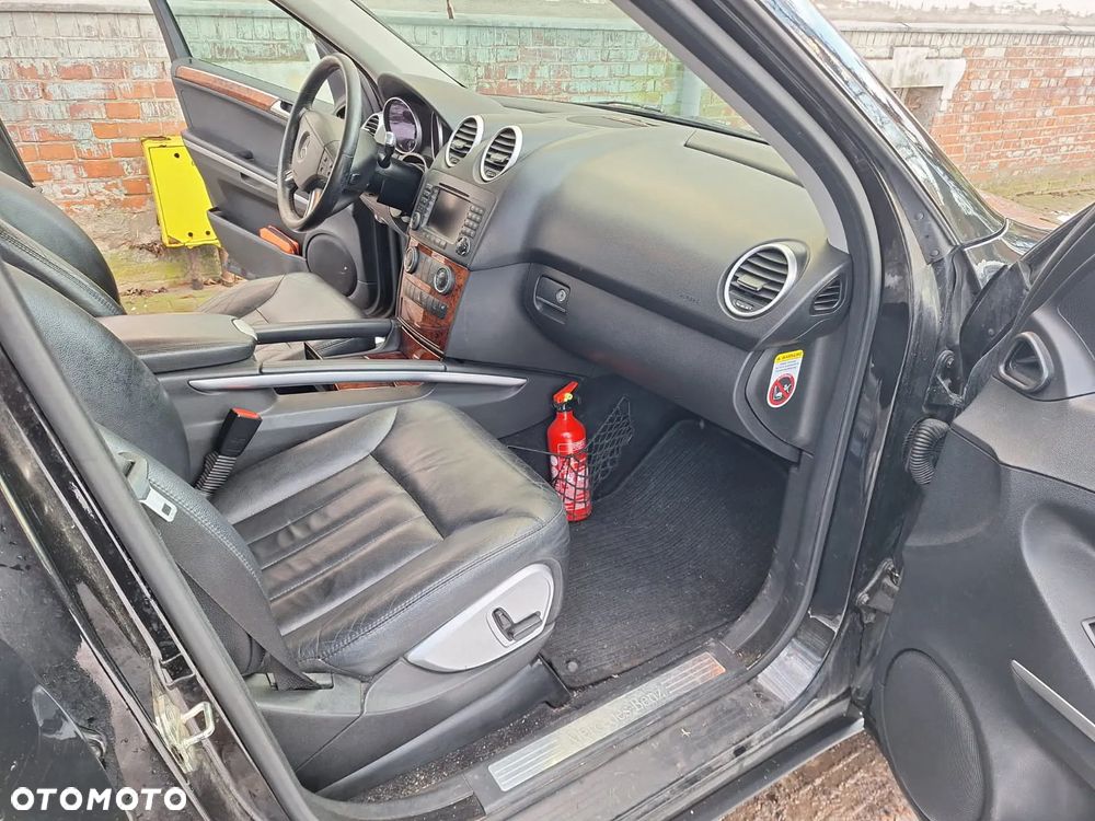 Mercedes-Benz ML - 7