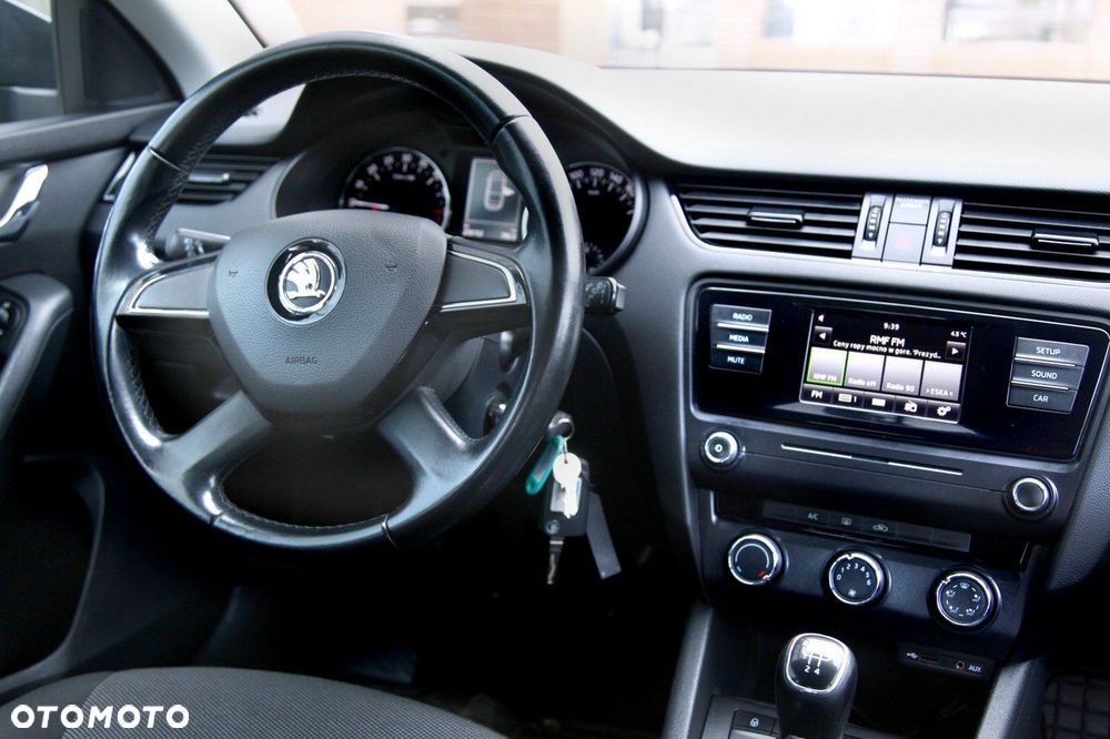 Skoda Octavia 1.6 TDI Edition - 11