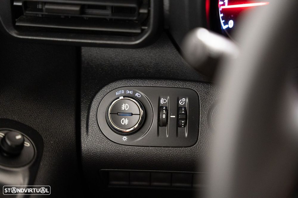Opel Combo - 17