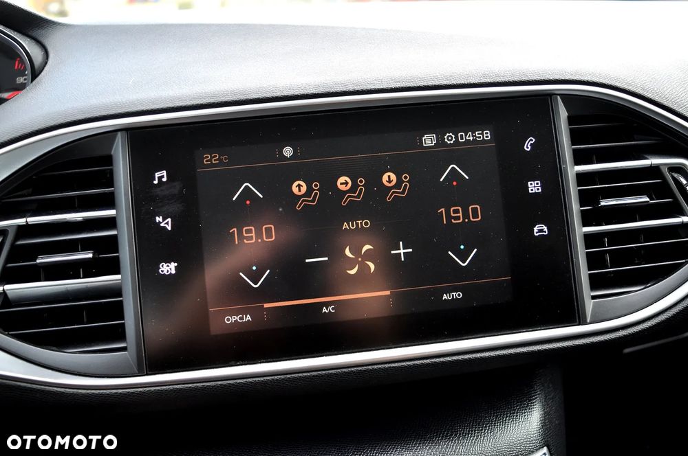 Peugeot 308 - 25