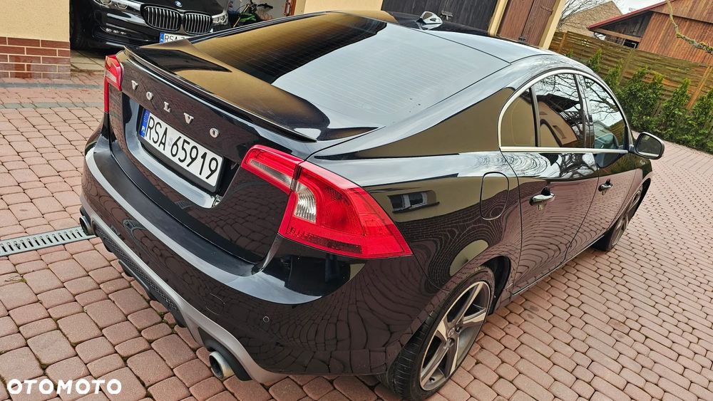 Volvo S60 T3 R-Design Summum - 5