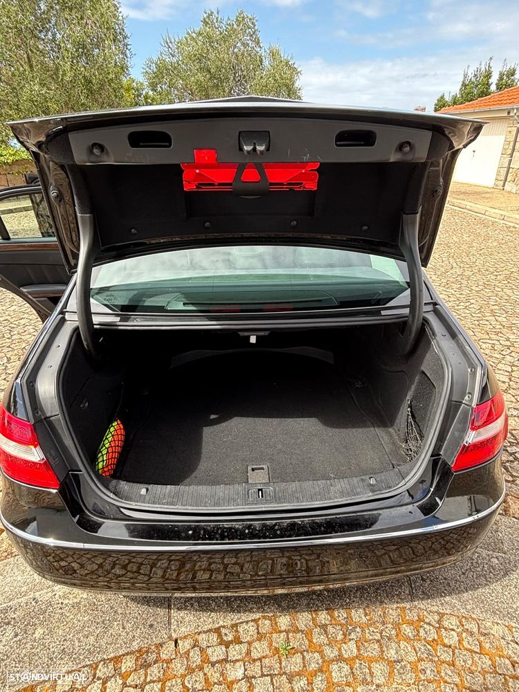Mercedes-Benz E 220 CDI Elegance BE 129g Auto. - 10
