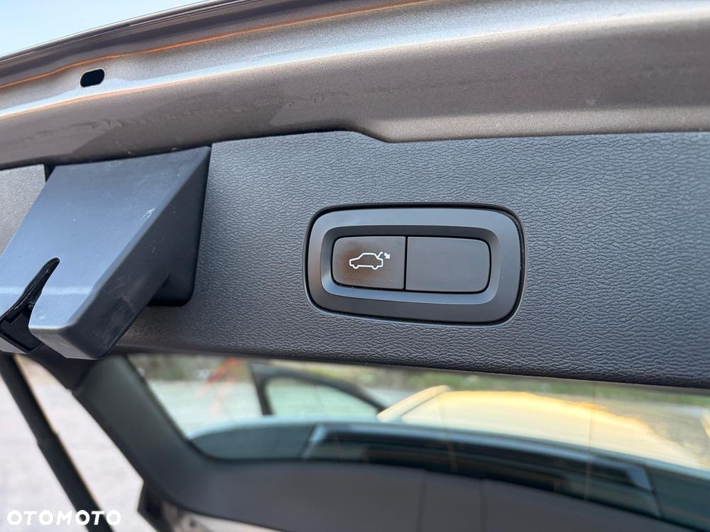 Volvo V60 Cross Country T5 AWD Geartronic Pro - 17