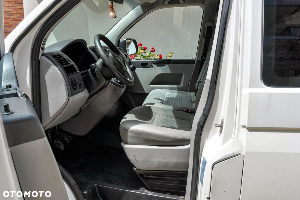 Volkswagen Transporter - 7
