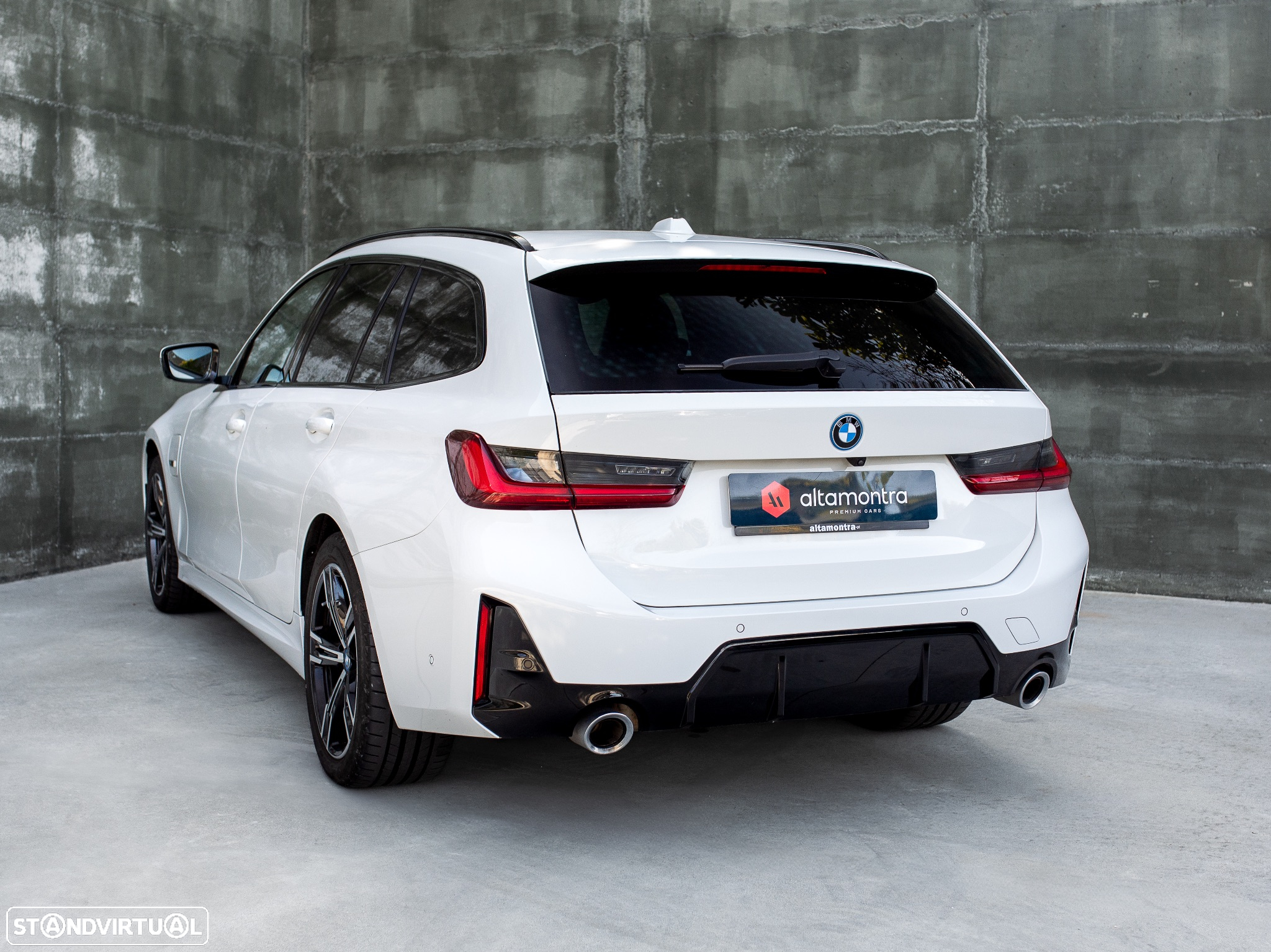 BMW 330 e Touring Pack M Auto - 13