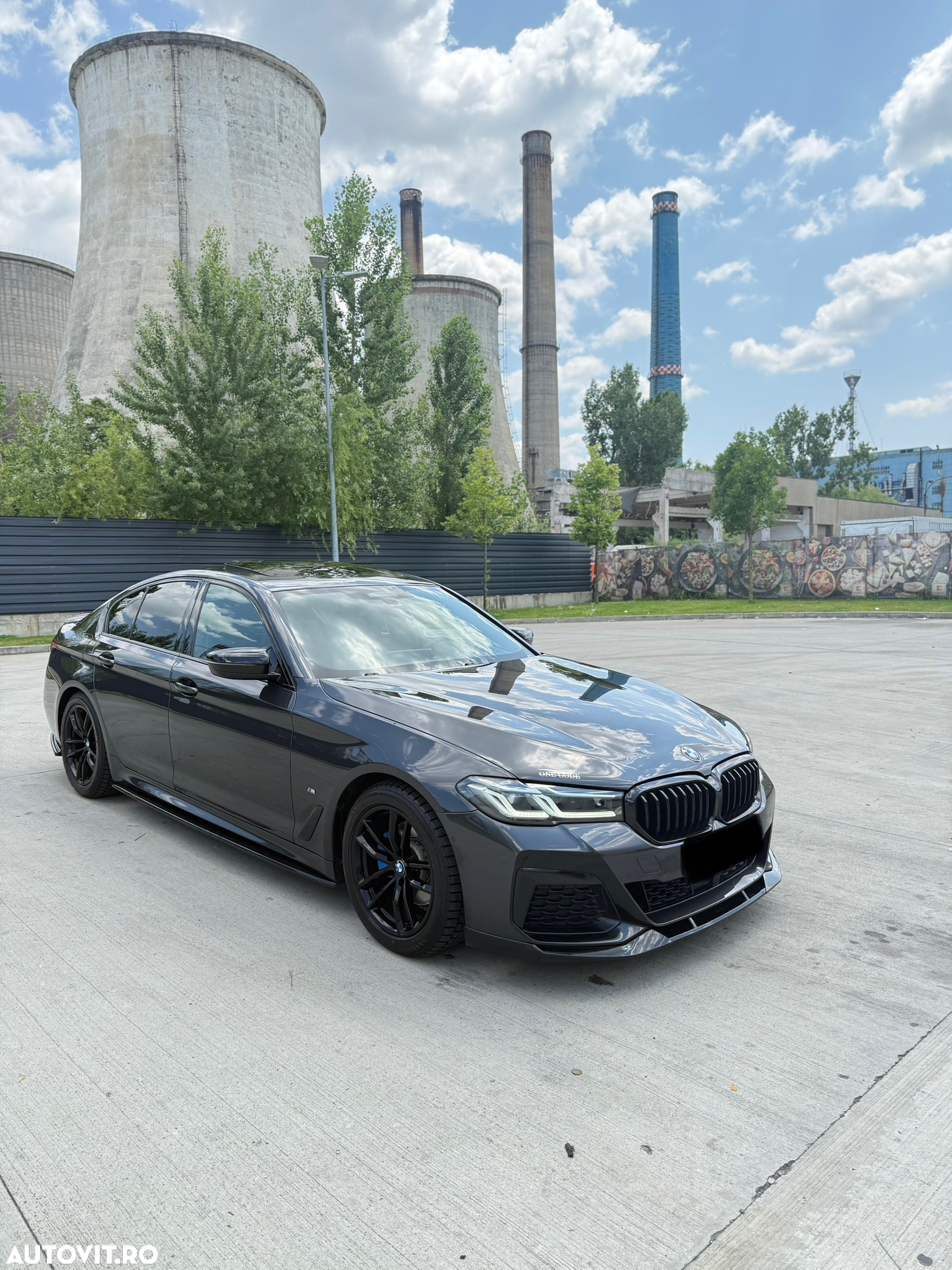BMW Seria 5 520i Touring Aut. - 2