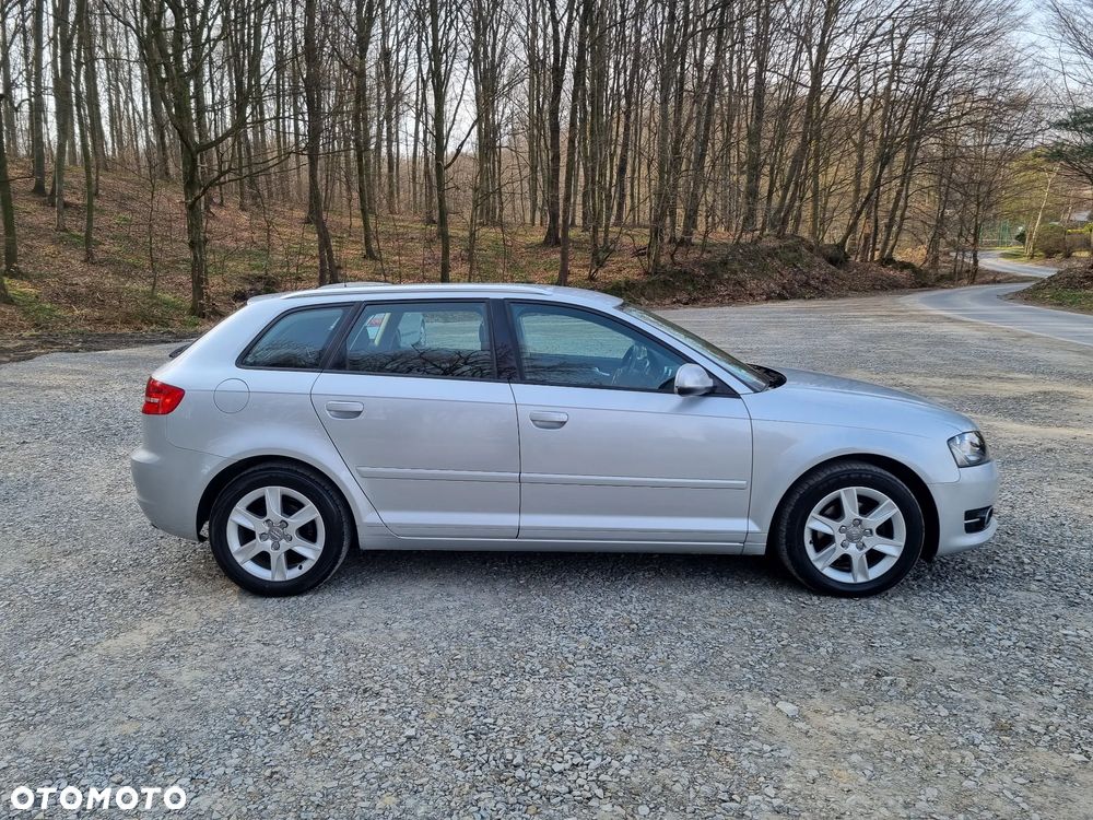 Audi A3 Sportback 1.4 TFSI Ambiente - 10