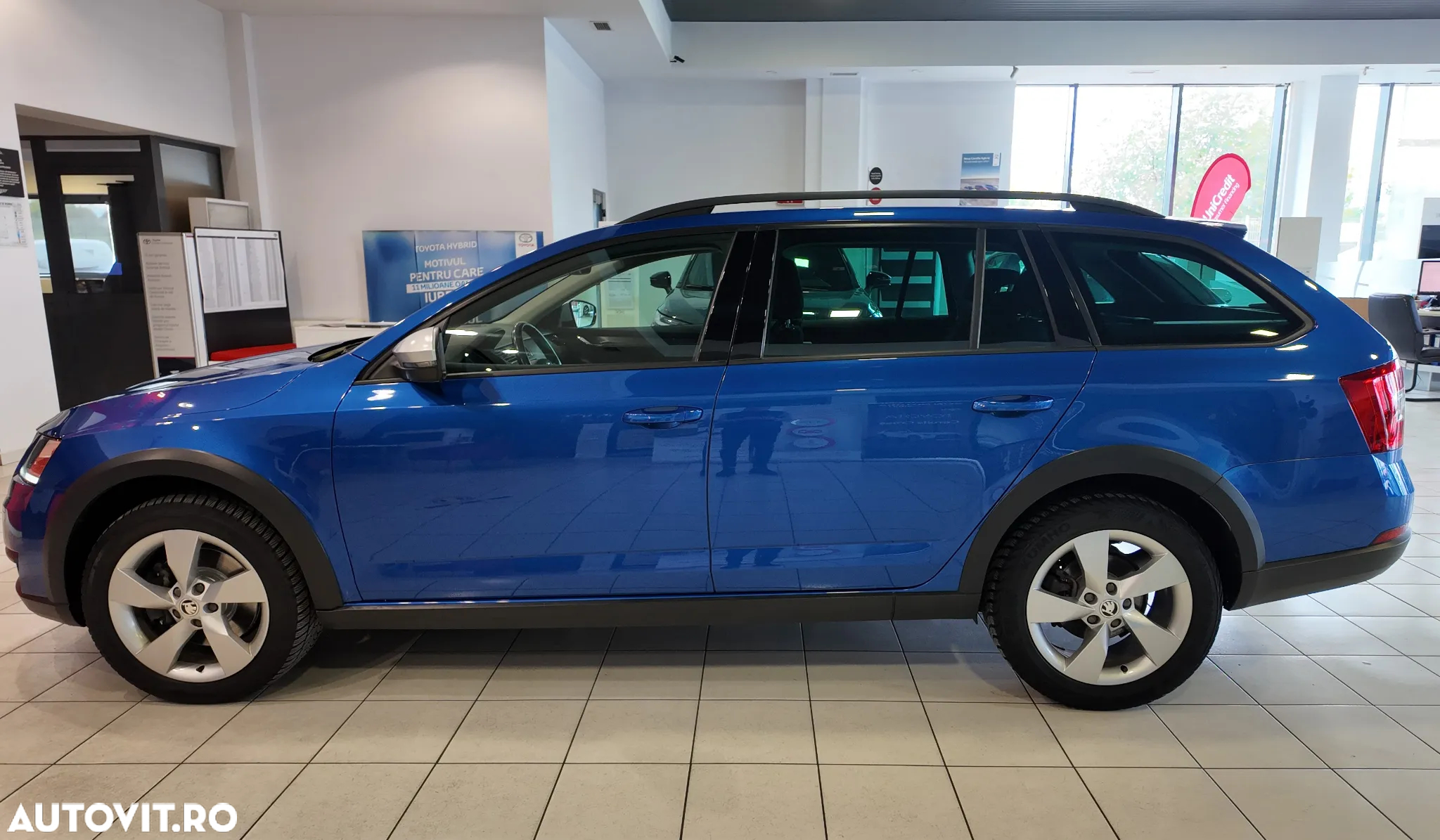 Skoda Octavia Combi Diesel 2.0 TDI 4X4 DSG Scout - 7