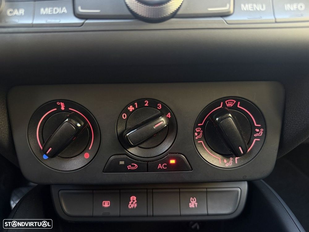 Audi A1 Sportback 1.6 TDI S-line - 35
