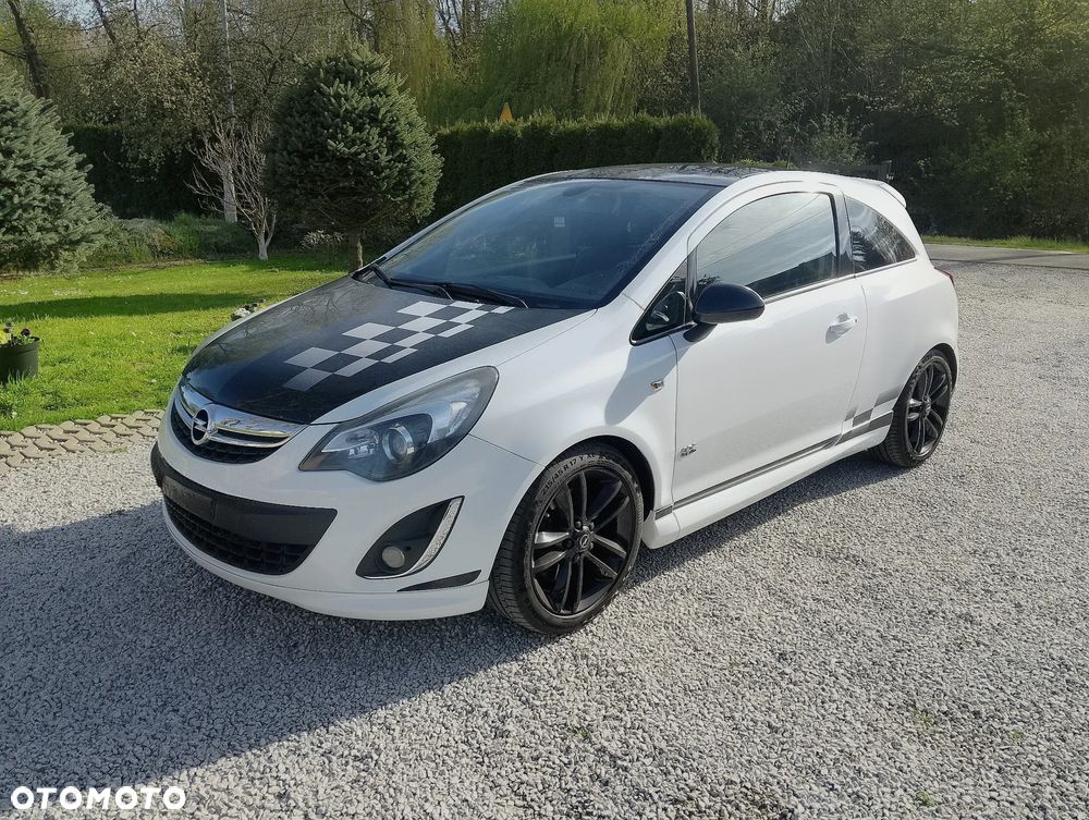 Opel Corsa 1.6 Turbo Color Race - 1