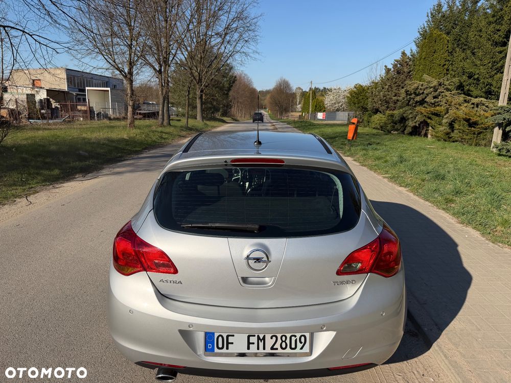 Opel Astra 1.4 Turbo - 13