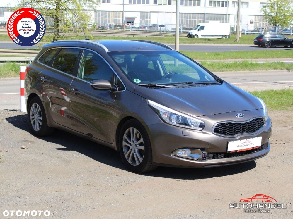 Kia Ceed - 1