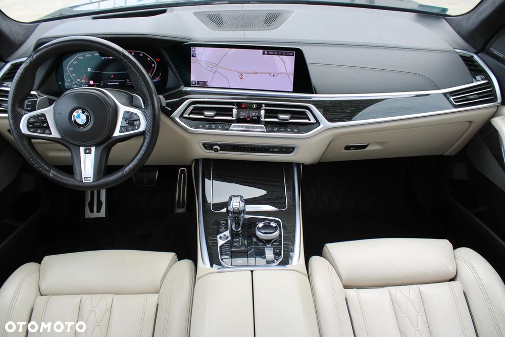 BMW X7 M50d sport - 16