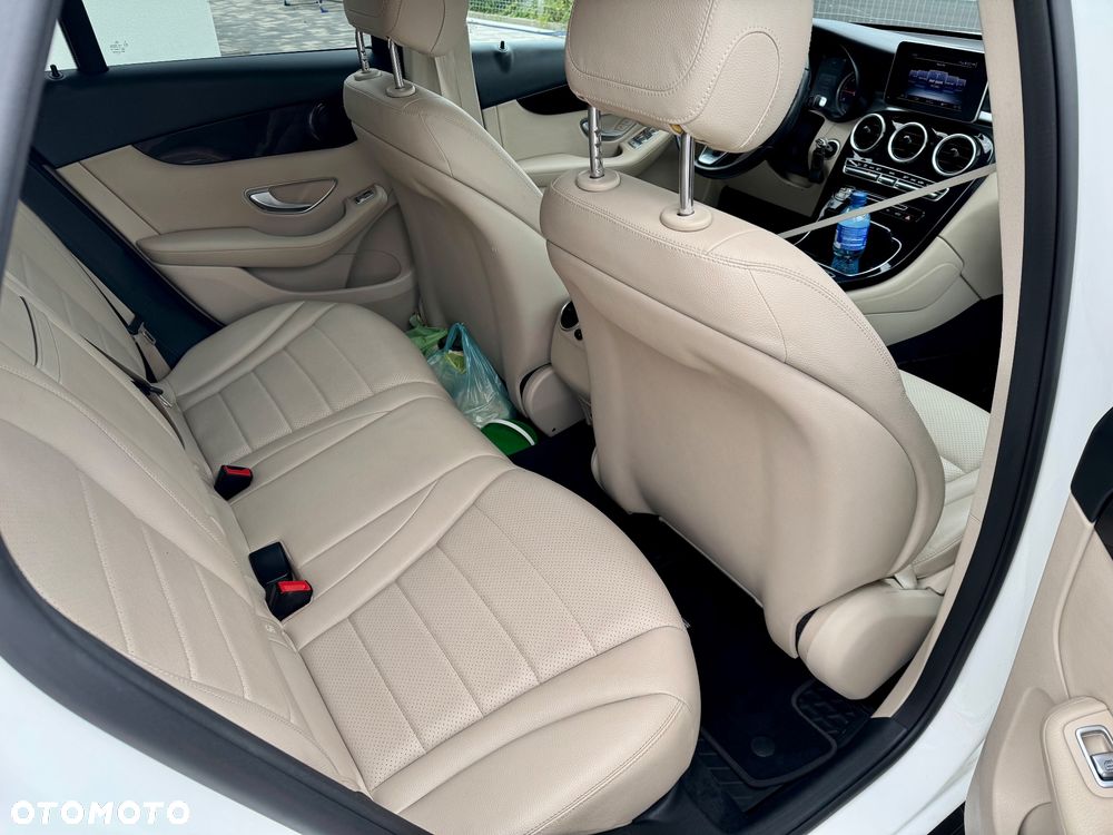 Mercedes-Benz GLC 220 d 4Matic 9G-TRONIC - 6