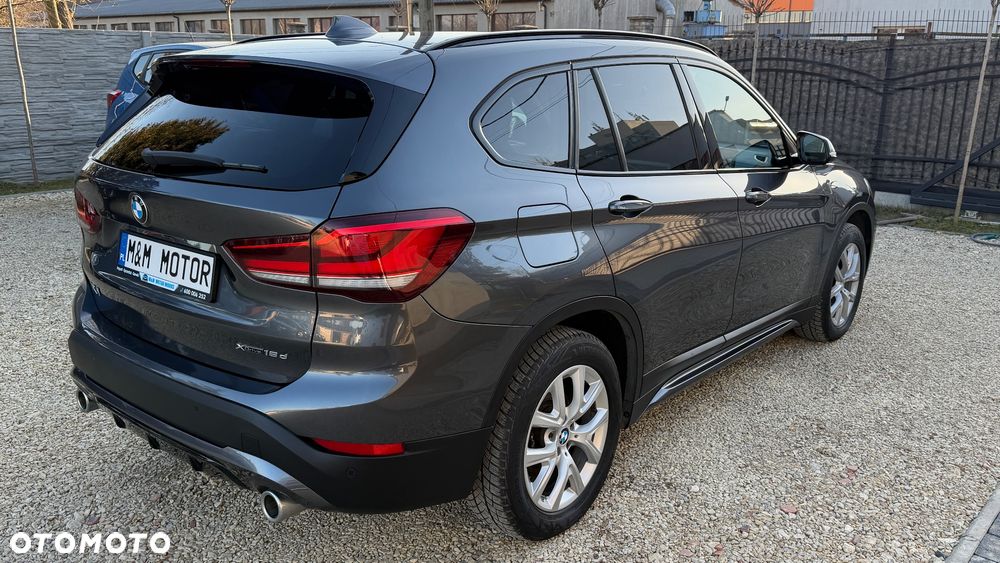 BMW X1 sDrive18d Sport Line - 7