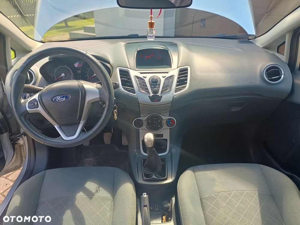 Ford Fiesta 1.25 Trend - 6