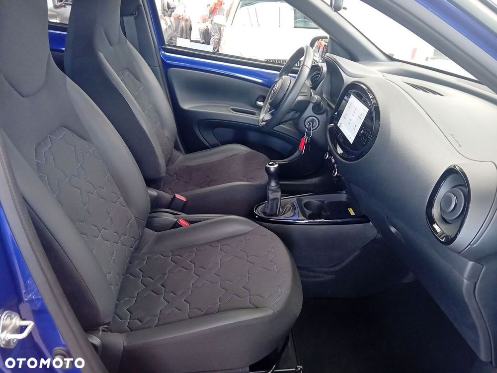 Toyota Aygo X - 10