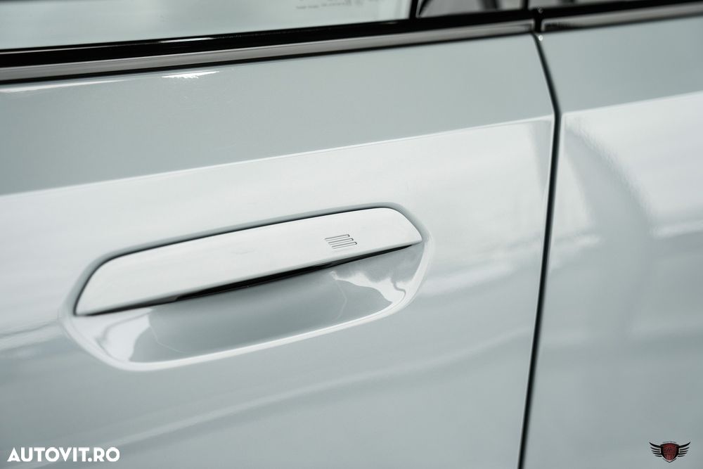 BMW Seria 5 520i AT MHEV - 27