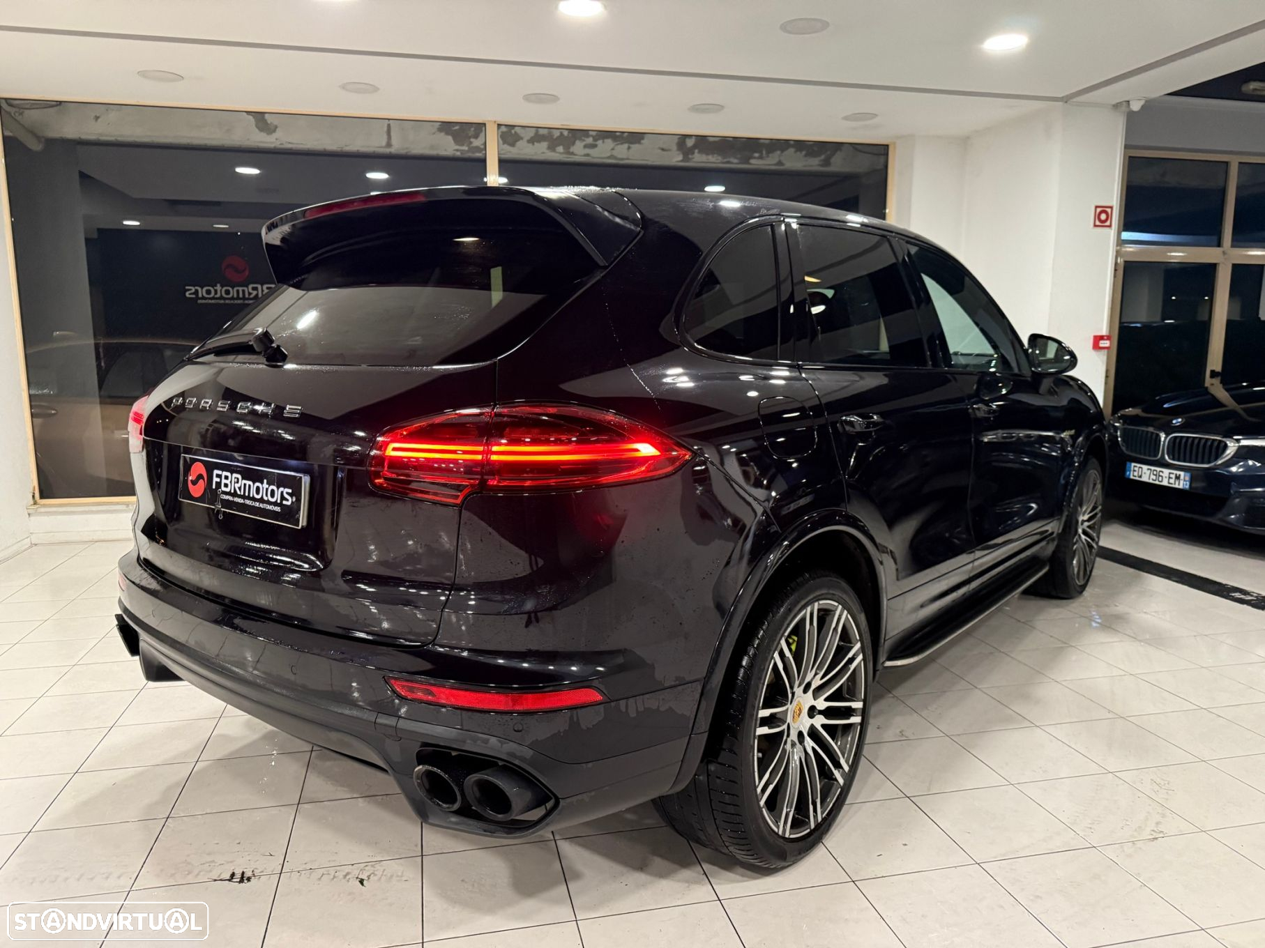 Porsche Cayenne S E-Hybrid Platinum Edition - 16