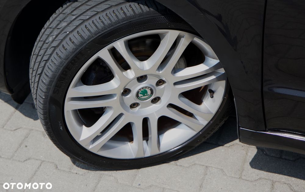 Skoda Superb 1.8 TSI DSG FAMILY - 13