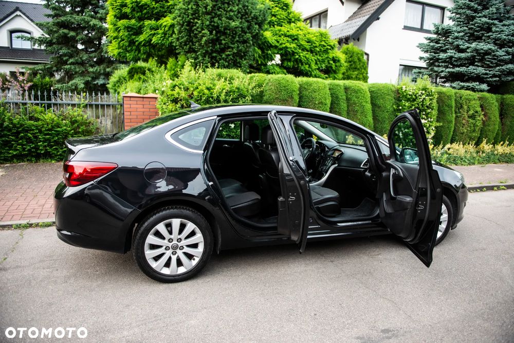 Opel Astra 1.6 D (CDTI) Start/Stop Edition - 8
