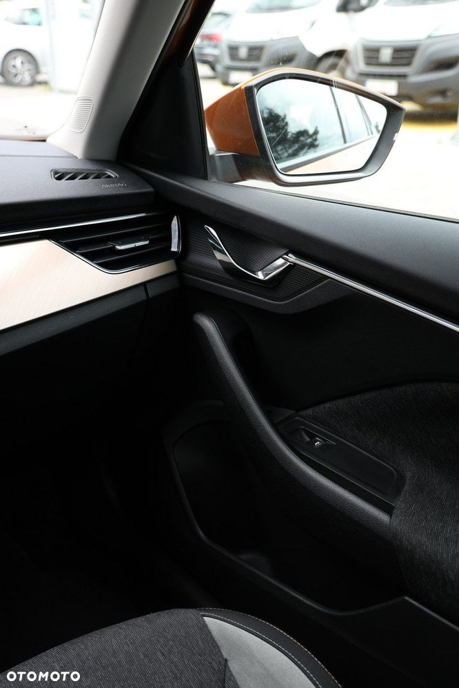Skoda Kamiq 1.0 TSI Style - 35
