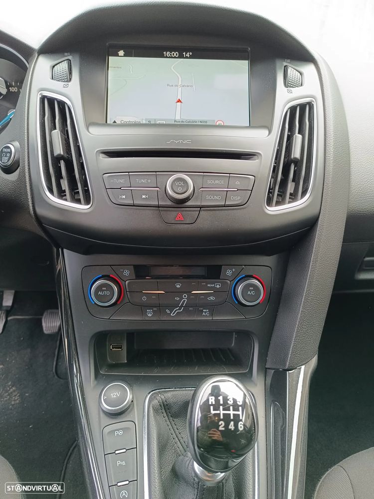 Ford Focus 1.5 TDCi Titanium - 17