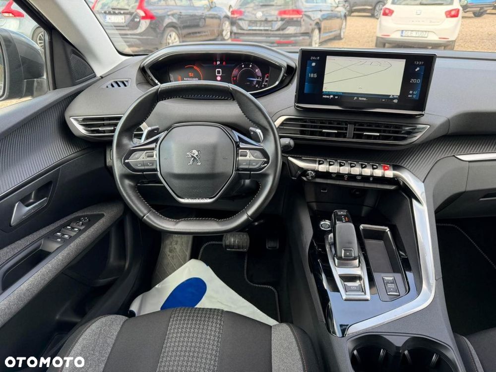 Peugeot 3008 - 11